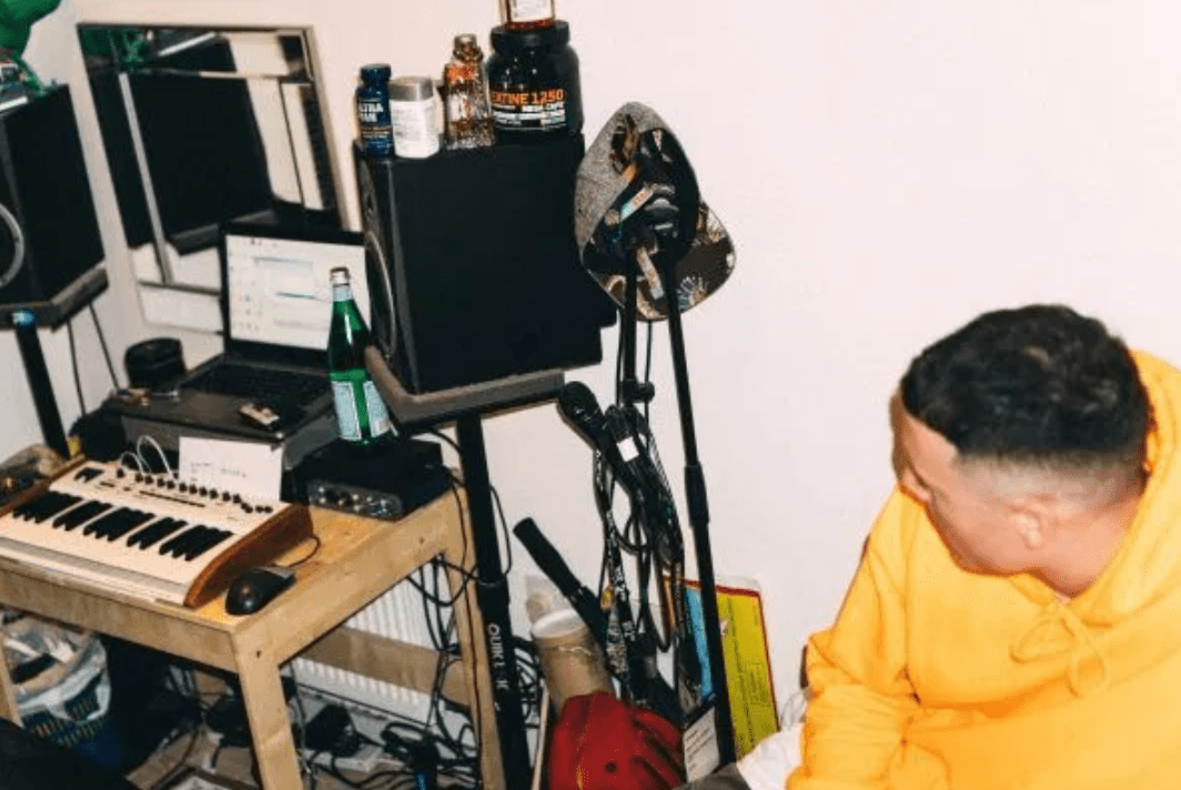 Screen Shot 2017-11-22 at 23.02.27.png