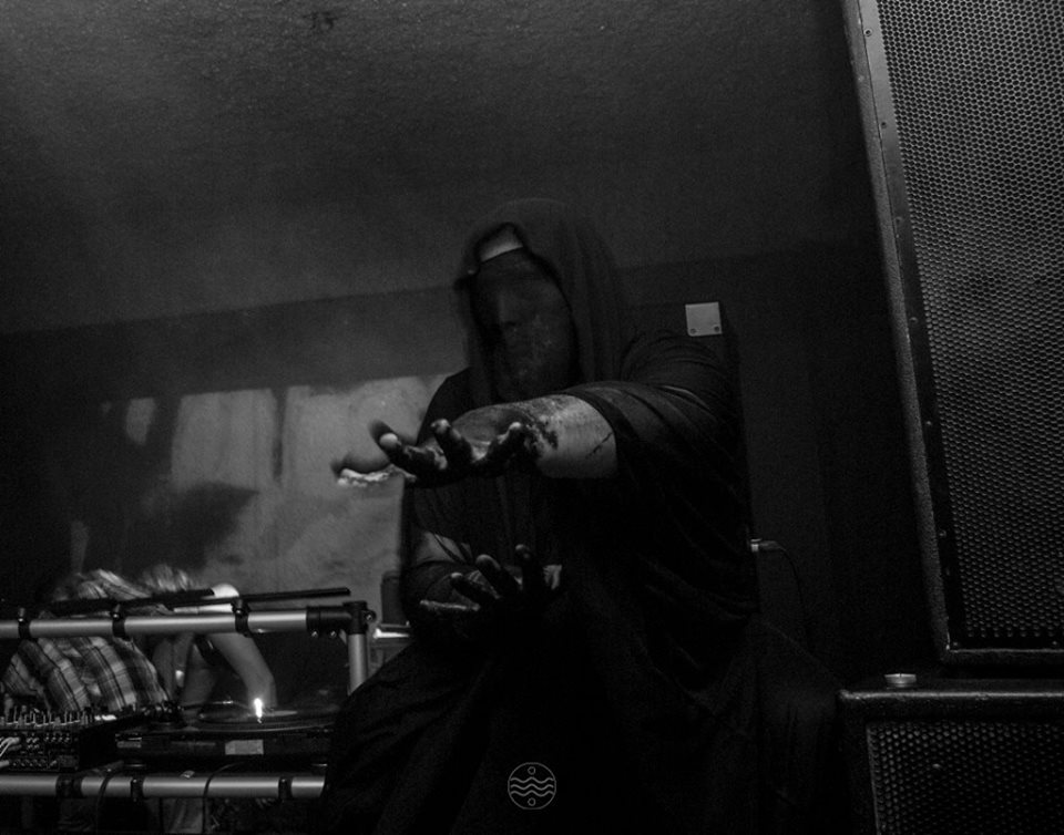 Gruth feat Elsiane Monstra 3